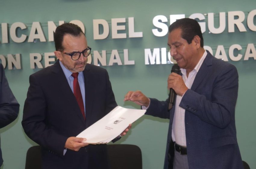  Recibe IMSS Michoacán cinco títulos de propiedad de Unidades Médicas Rurales