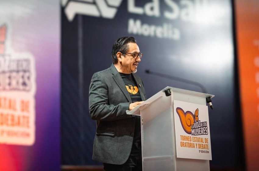  Celebra Víctor Manríquez gran participación en Torneo Estatal de Oratoria y Debate “La Voz de las Mujeres” en La Salle Morelia