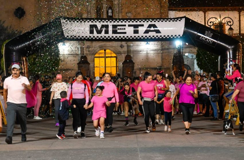  Zacapu se viste de rosa, las “Guerreras de la Esperanza” unen corazones por la prevención del cáncer de mama: Mónica Valdez