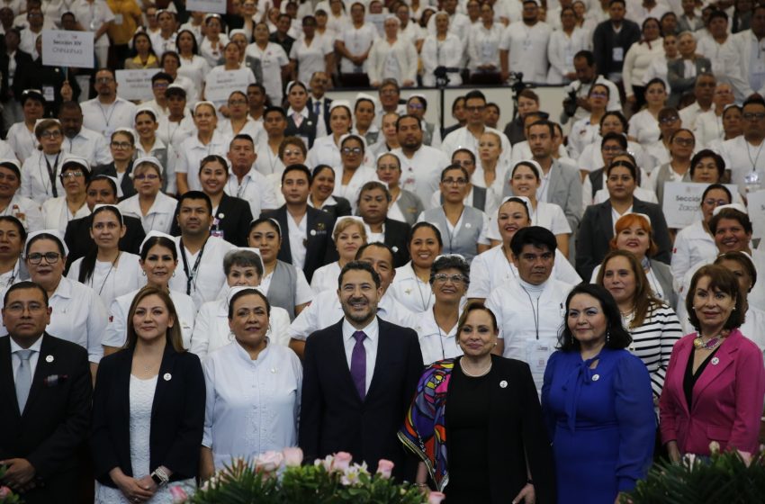  Reconoce Martí Batres labor de trabajadoras y trabajadores del ISSSTE