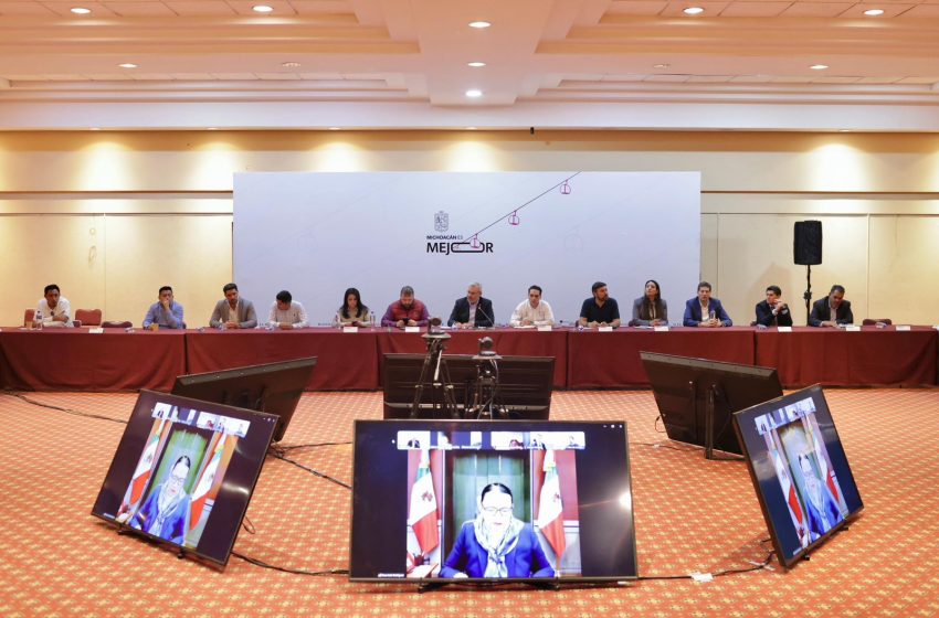  Bedolla y Rosa Icela encabezan primeras reuniones del Plan Michoacán con alcaldes