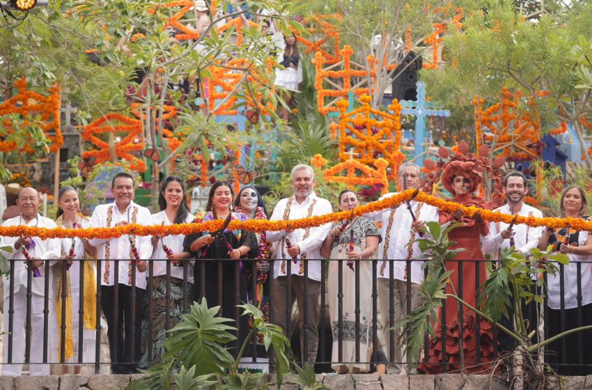  Michoacán, invitado especial en el Festival de Vida y Muerte de Xcaret, muestra su tradición de Noche de Muertos