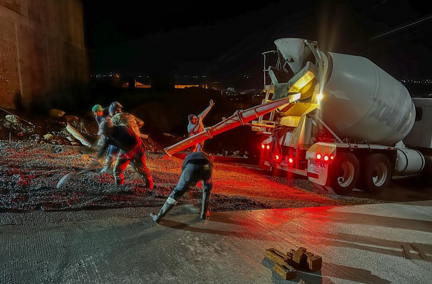  Avanzan trabajos de pavimentación y drenaje en la calle Casa Mata; Gobierno de Quiroga cumple compromisos de fin de año