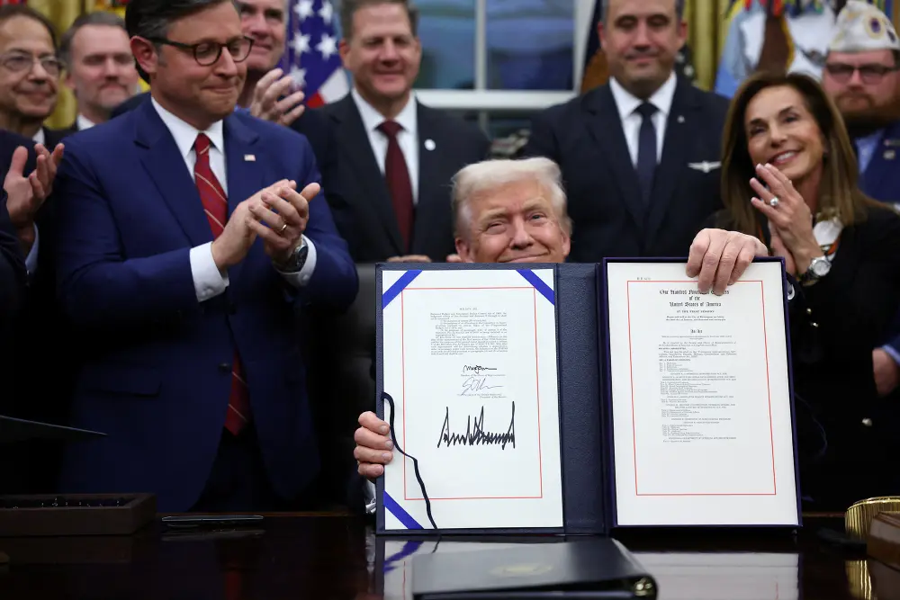 TrumpFirCieGob