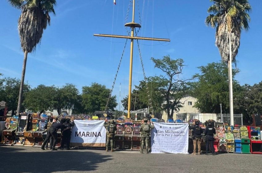  Ejecuta FGE cateos en Lázaro Cárdenas y asegura 183 máquinas tragamonedas relacionadas con delitos contra la salud y extorsión