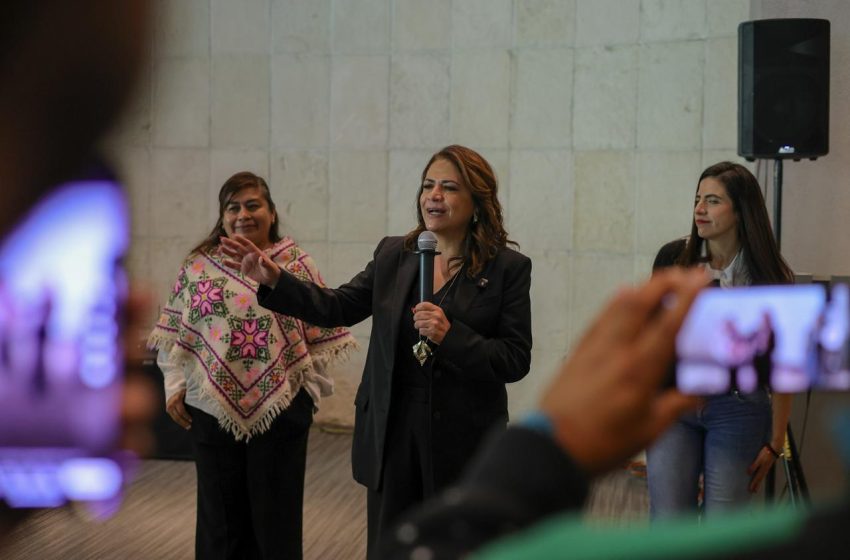  Fabiola Alanís: Beca Gertrudis Bocanegra, un respaldo histórico a las y los jóvenes de Michoacán