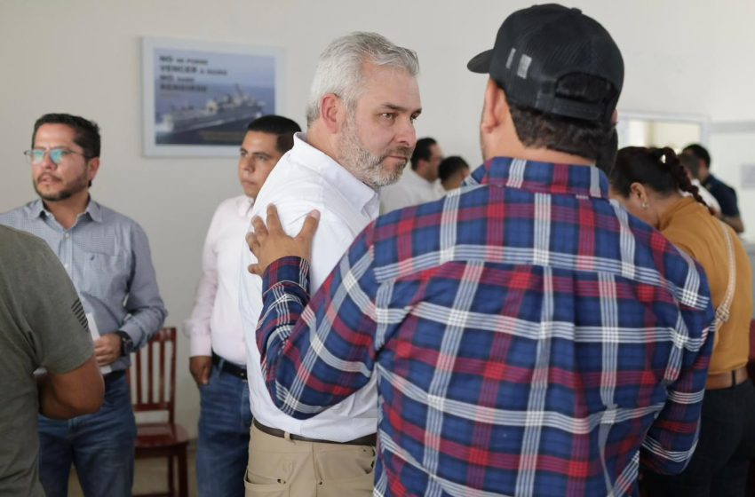  Supervisa Bedolla en Coahuayana, atención a víctimas