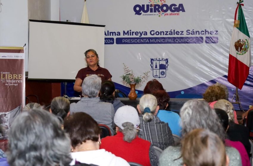  Brinda Gobierno de Quiroga bienestar de las adultas mayores con la conferencia “Envejecer con dignidad”