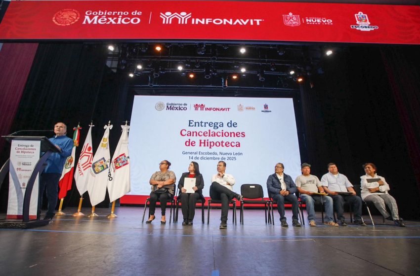  INFONAVIT entrega viviendas del Bienestar a familias de Nuevo León
