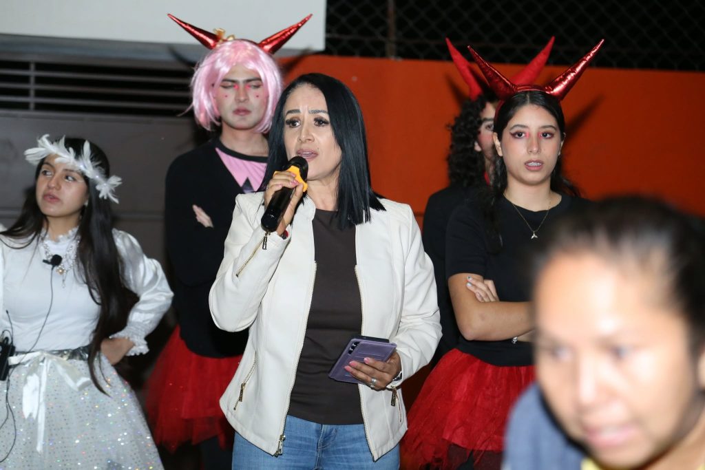 LuciPastorela2