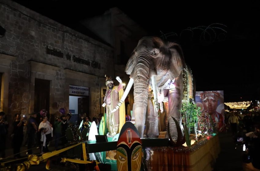  Exitosa y espectacular Cabalgata de los Reyes Magos en Morelia