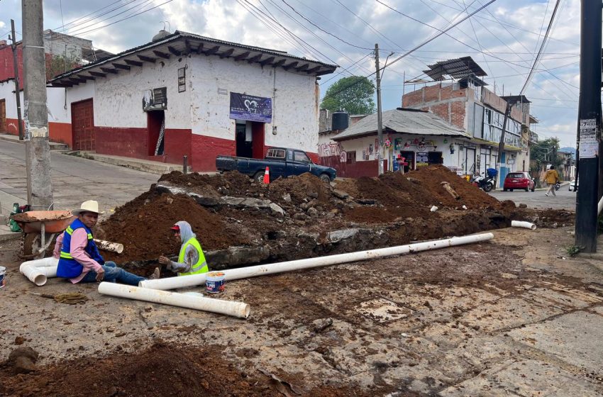  Dayana Pérez prioriza el cuidado del agua con obras de modernización en Salvador Escalante