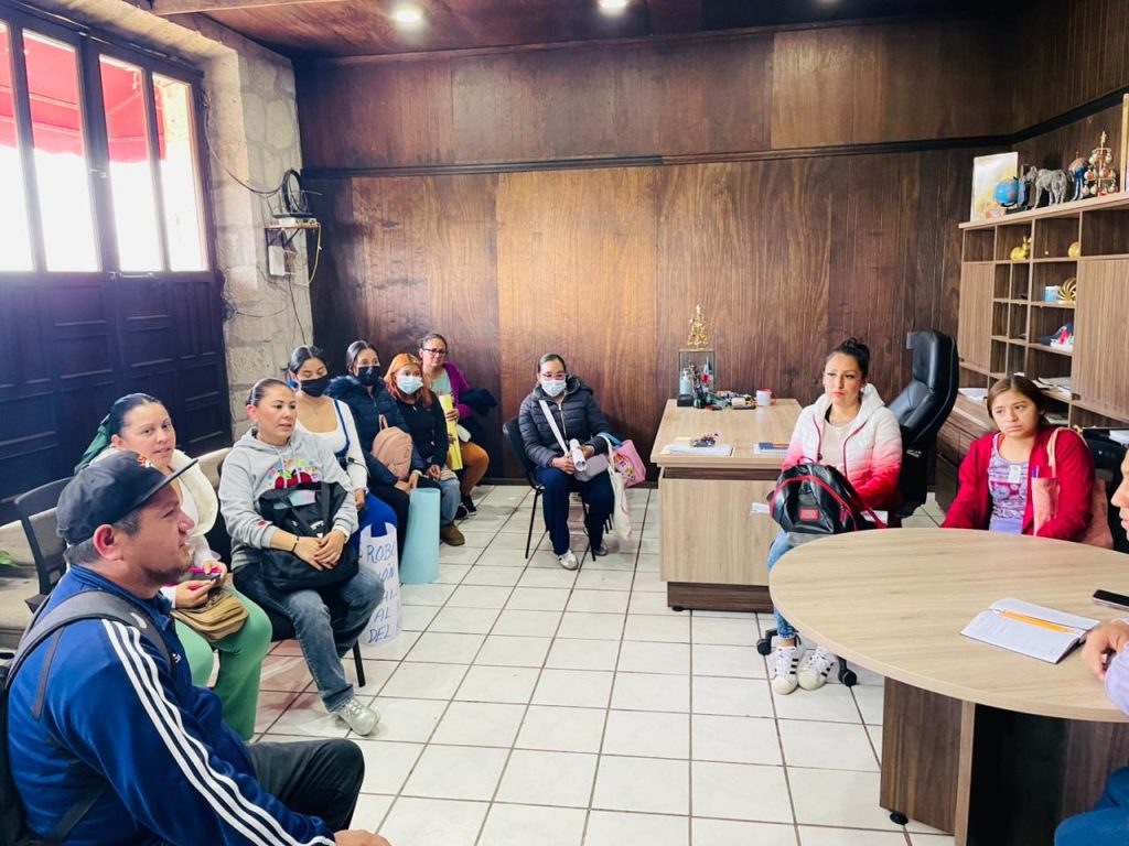 Gobierno de Tarímbaro atiende a padres y docentes del Preescolar Sor Juana Inés de la Cruz del Fracc. Galaxia 3 TarPreesGalx3
