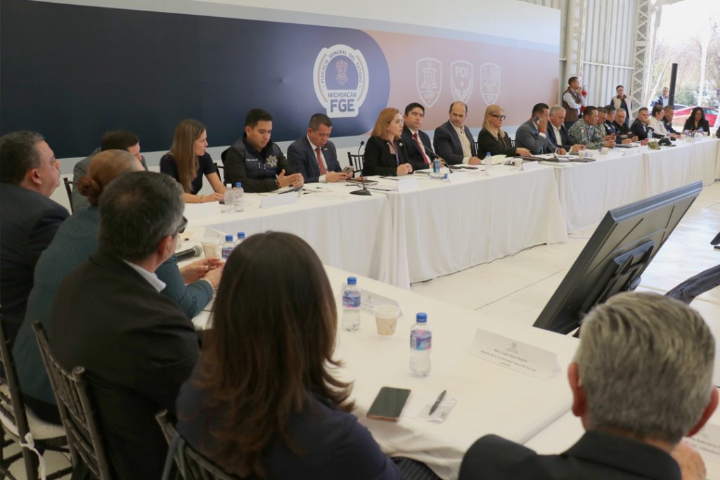 Coordinación institucional, clave para consolidar la paz en Michoacán: Magistrada Laura Alanís 2 2b 49