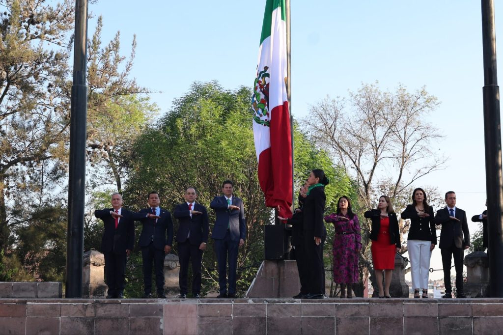 AM Bandera1