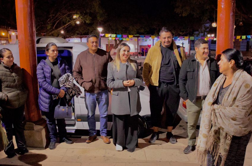  Dayana Pérez Mendoza acompaña con emoción a adultos mayores del programa Reencuentros Que Enamoran