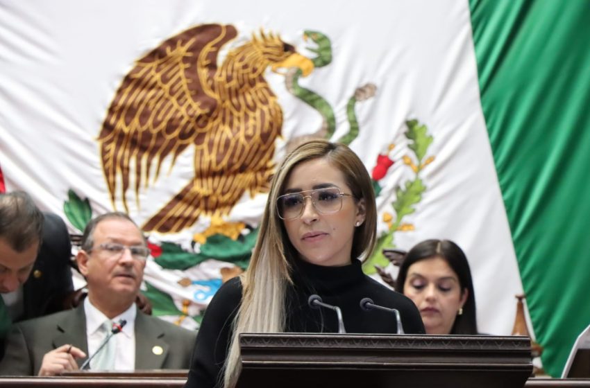  Frenar compras obligatorias en escuelas y reforzar la gratuidad educativa propone Grecia Aguilar con reforma