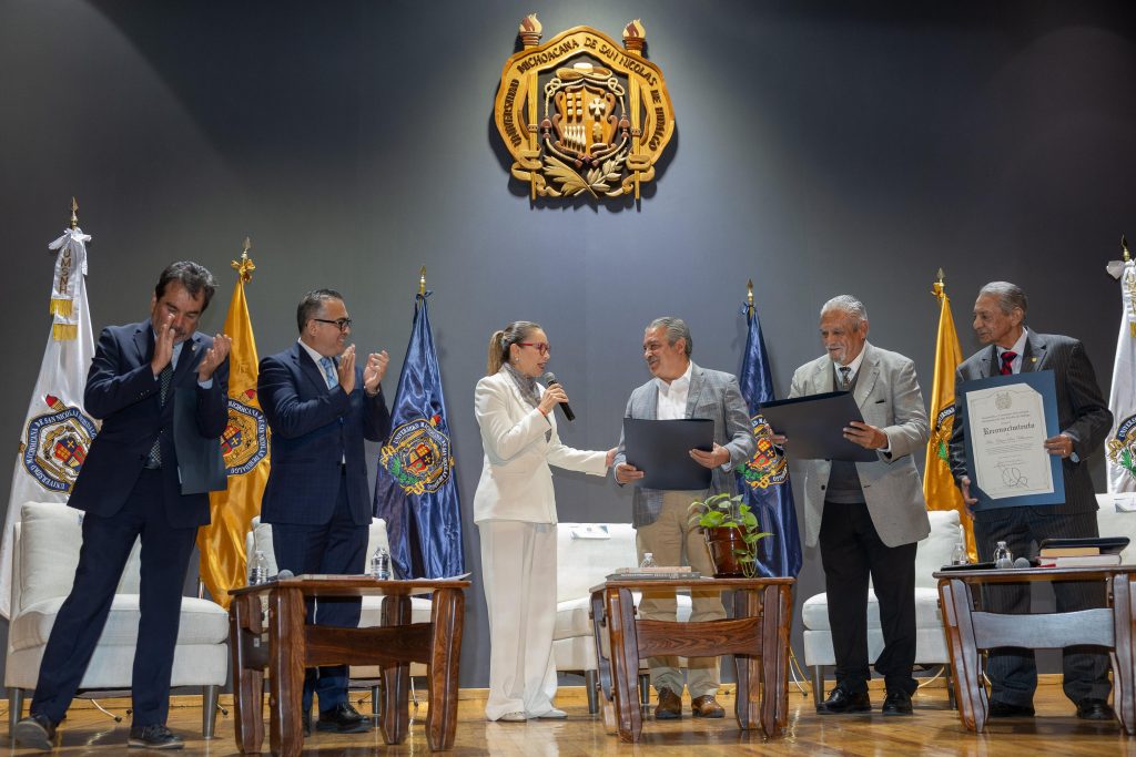 “La Universidad Michoacana es el corazón político y social de nuestro estado”: Raúl Morón 5 MoronUM3