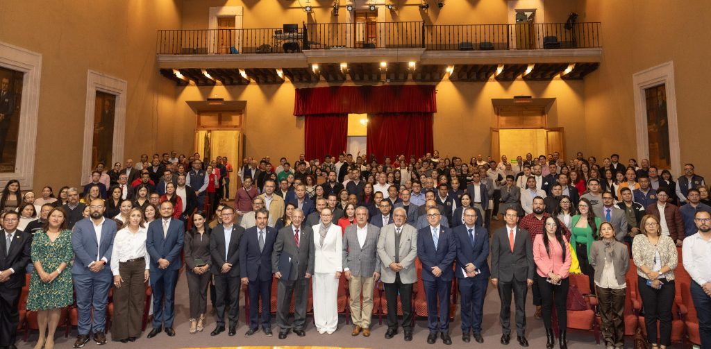 “La Universidad Michoacana es el corazón político y social de nuestro estado”: Raúl Morón 6 MoronUM4