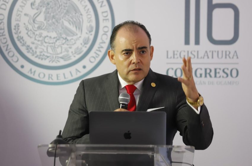  Desincorporación de predios fortalecerá salud, educación e infraestructura en Michoacán: Baltazar Gaona