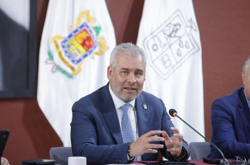  Llama Bedolla a atender a adolescentes para evitar que cometan actos delictivos, tras homicidio de maestras en LC