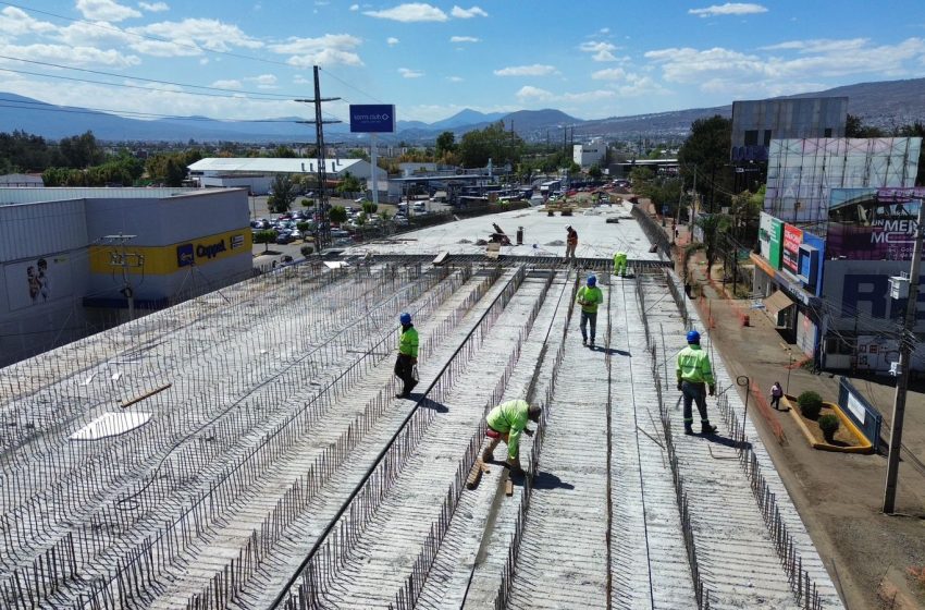  El paso vial de Policía y Tránsito tiene un 80 % de avance