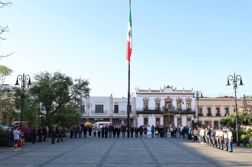 Ayuntamiento de Morelia conmemora CCXX Aniversario del Natalicio de Benito Juárez 4 GobMorJuarez3