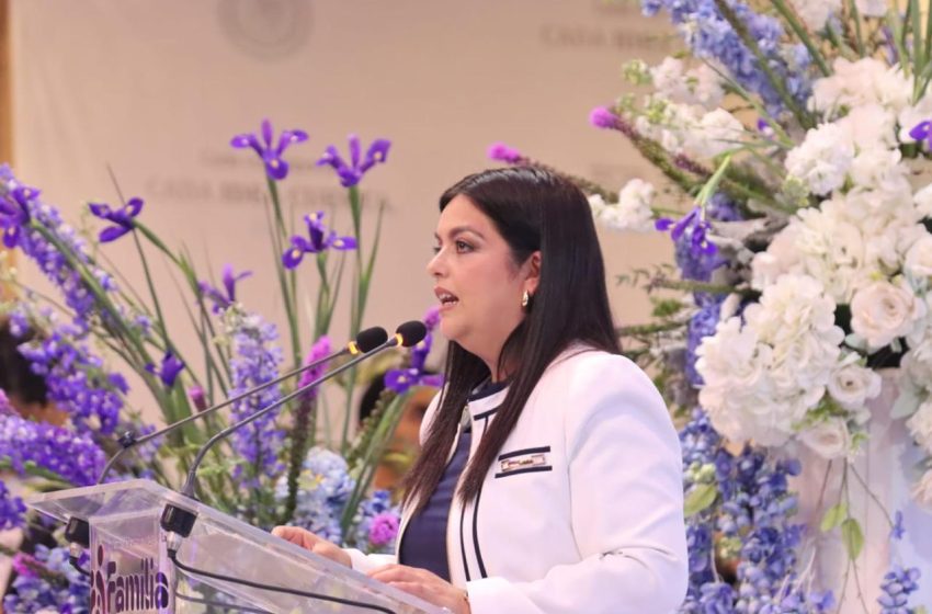  Con conferencias, conmemoran Día de la Familia en Michoacán en Congreso del Estado