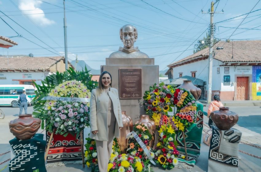  Conmemora Dayana Pérez el legado de Don Vasco de Quiroga