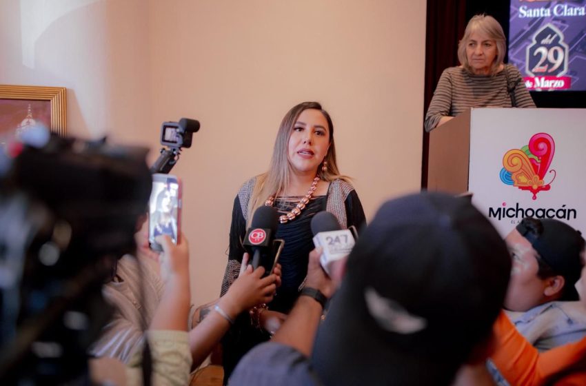  Presenta Dayana Pérez Mendoza programa oficial de Semana Santa 2026 en Santa Clara del Cobre
