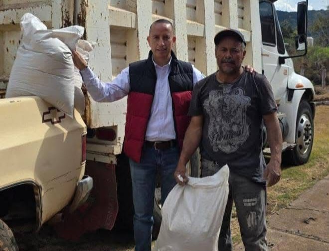  Impulsa Julio César Conejo Alejos el campo de Villa Morelos con programa de semillas a bajo costo