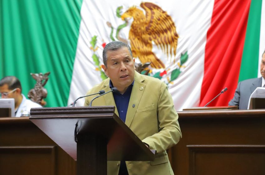  Celebra Barragán aprobación de reforma que planteó para regular el uso de celulares en primaria y secundaria