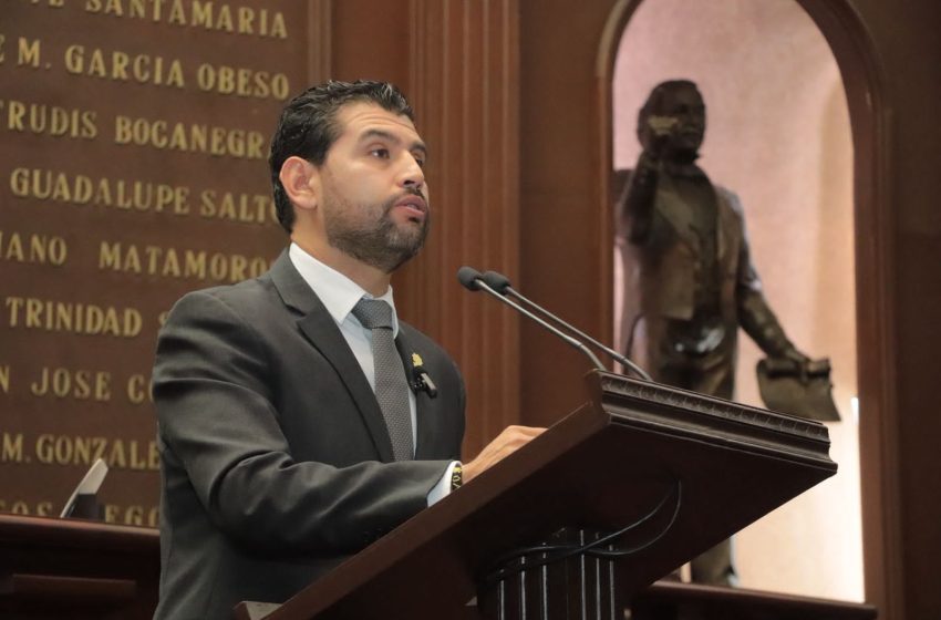  Propone Octavio Ocampo cárcel para el “halconeo digital” y el espionaje con cámaras ilegales en Michoacán