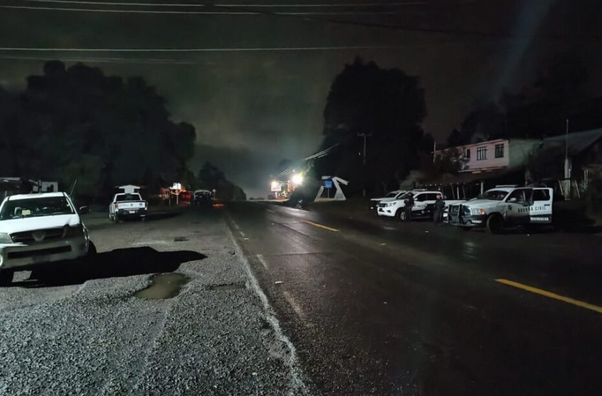  Atacan a policías de Lagunillas en Tzintzuntzan tras ubicar camión robado; un oficial muere