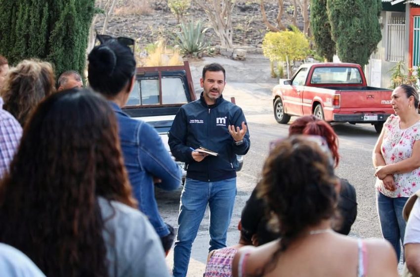  Yankel Benítez ofrece mesa técnica para regulación de predios en colonia Pablo González