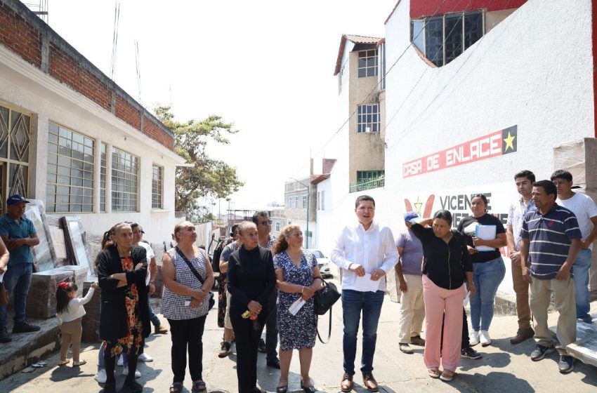  Vicente Gómez entrega enseres del Programa de Apoyos Subsidiados