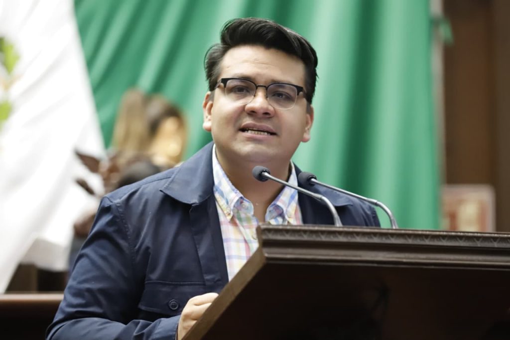 MC TonoDiaNino