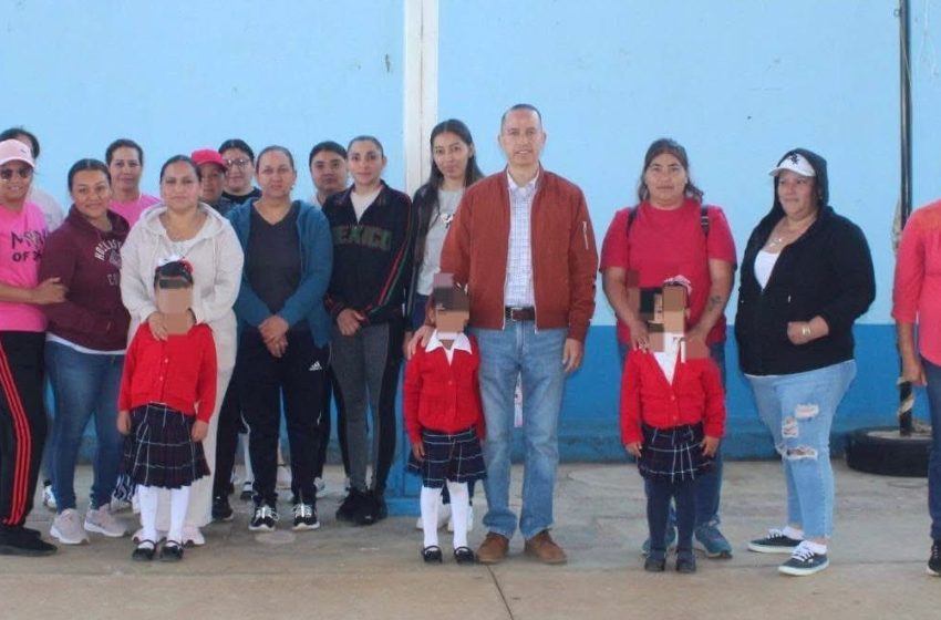  Encabeza Julio César Conejo Alejos acto cívico en El Desmonte y refrenda compromiso con la educación