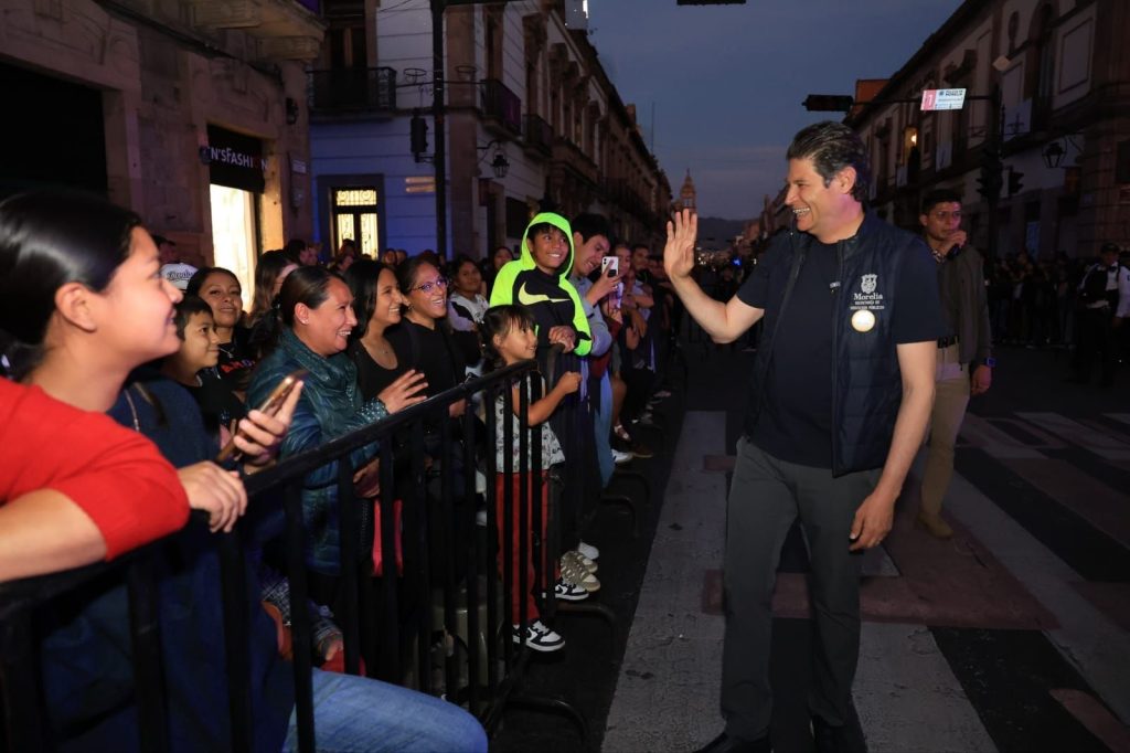 Más de 60 mil personas acompañan la Procesión del Silencio: Alfonso Martínez Alcázar 12 img 20260403 wa01032313225287883826769