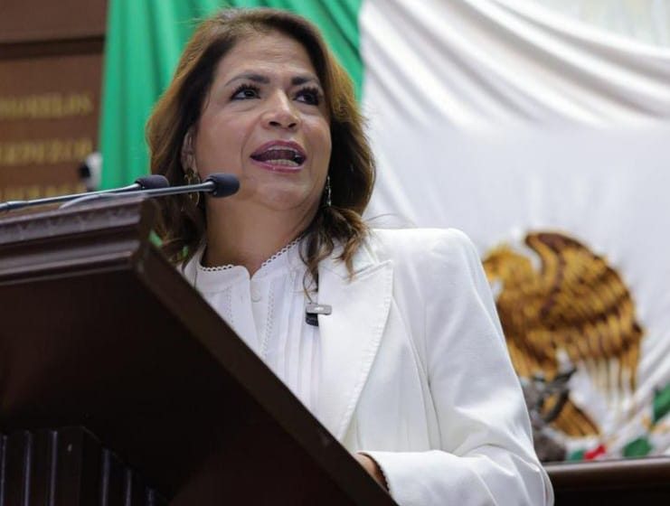  Fabiola Alanís refrenda respaldo a la presidenta y llama a la unidad nacional en defensa de la soberanía