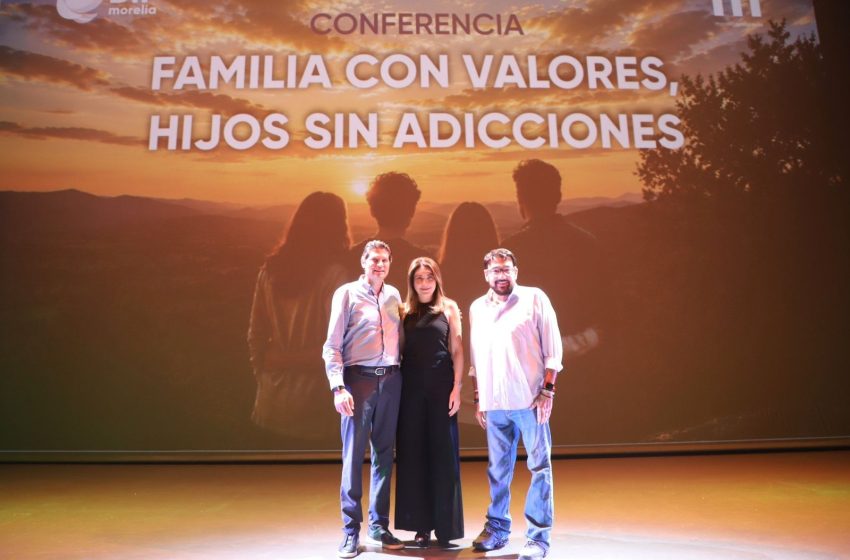  Gran recepción a conferencias sobre prevención y valores familiares, del DIF Morelia