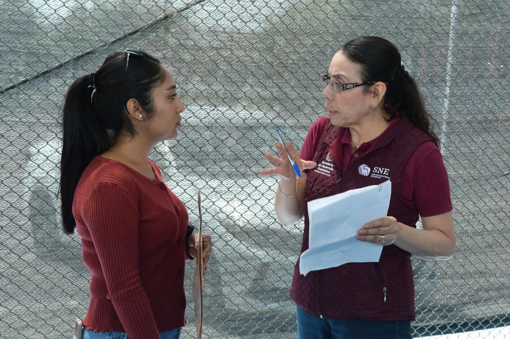 Más de mil 800 oportunidades de trabajo se ofertaron en cinco municipios de Michoacán 5 GobMichFersEmpls3