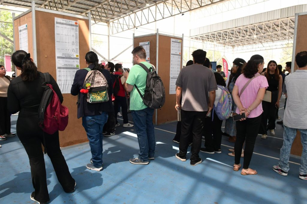 Más de mil 800 oportunidades de trabajo se ofertaron en cinco municipios de Michoacán 6 GobMichFersEmpls4