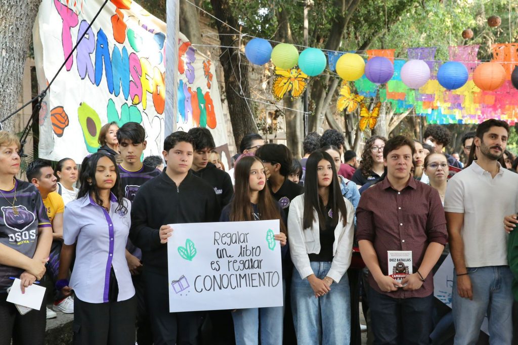 Inicia maratón nacional de lectura enfocado en la juventud: Bedolla 4 GobMichLeerPaz2