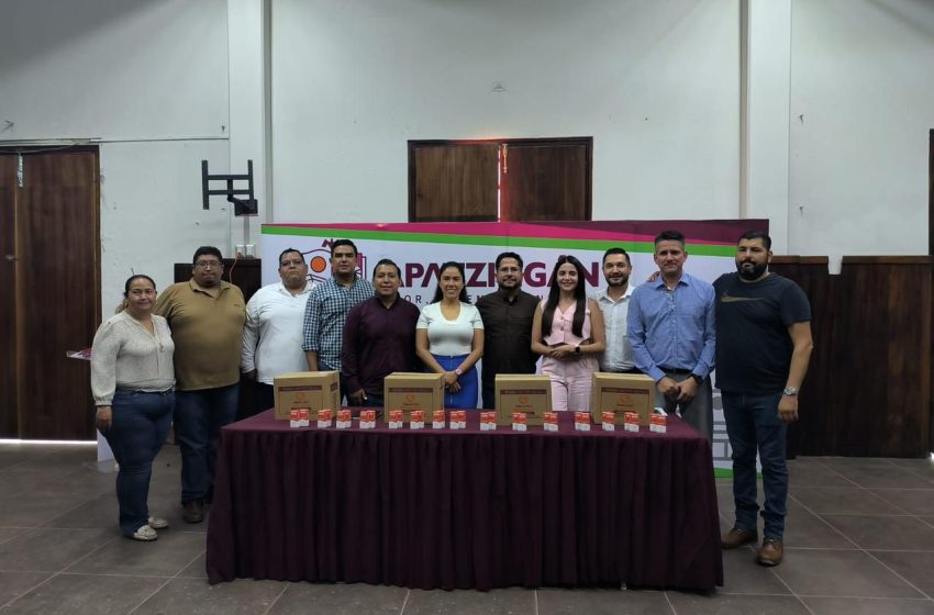  Gobierno estatal acompaña regreso a comunidades en Apatzingán: Raúl Zepeda