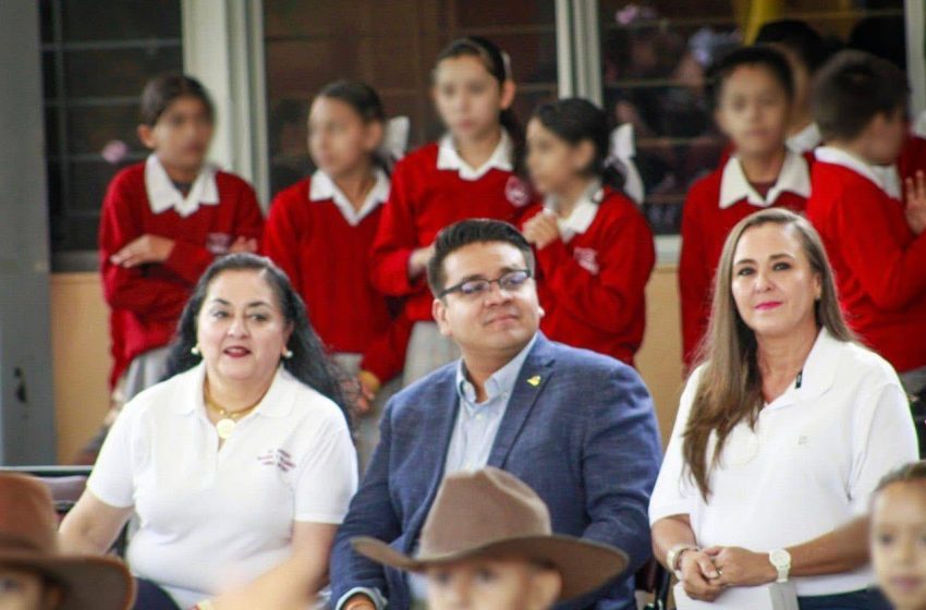  Toño Carreño comprometido con acciones por la construcción de la paz