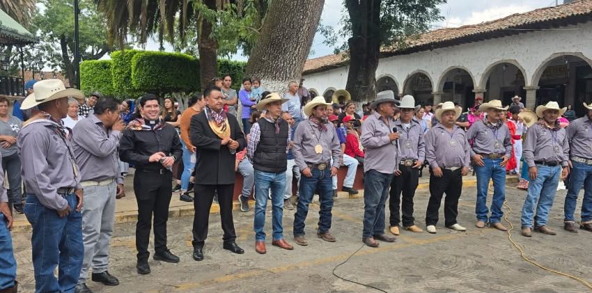  Cabalgata por el 499 Aniversario de Villa Morelos reúne a cientos de asistentes en una gran celebración
