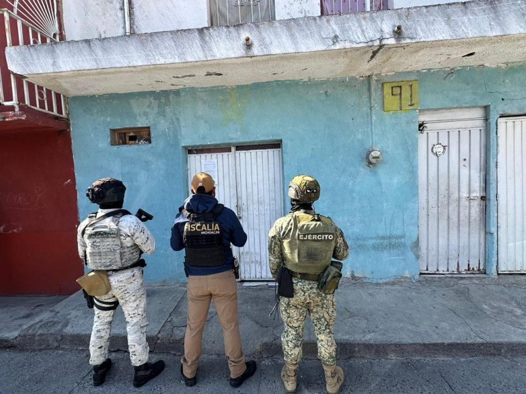 Fiscalía de Michoacán realiza cateos en diferentes puntos de Morelia y asegura droga 2 img 20260508 wa00817936995660799890863