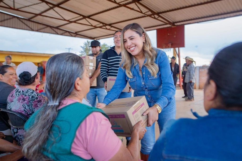 Dayana Pérez fortalece el diálogo con las comunidades de Salvador Escalante 4 StaClaraDialogo3
