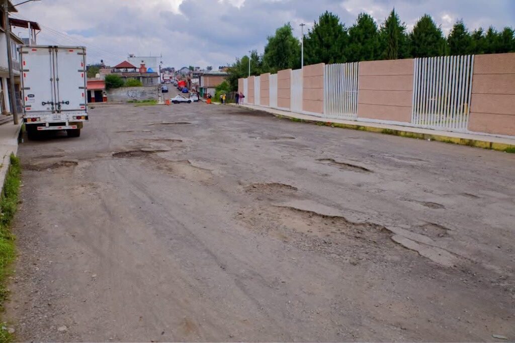 Dayana Pérez Mendoza encabeza arranque de obra integral en la calle Prolongación Hidalgo 3 StaClaraObraInt2